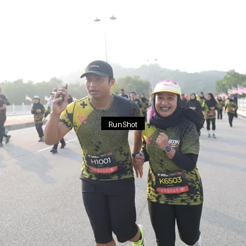 Runner Photo 6859764