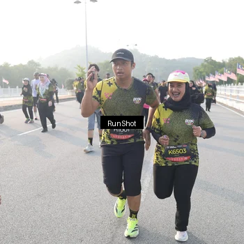 Runner Photo 6859786