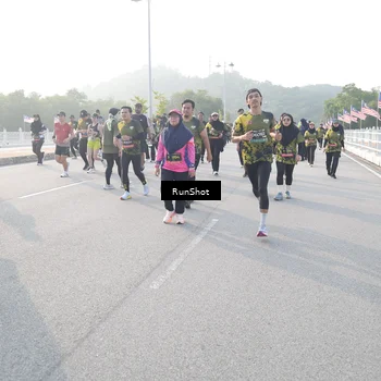 Runner Photo 6859889