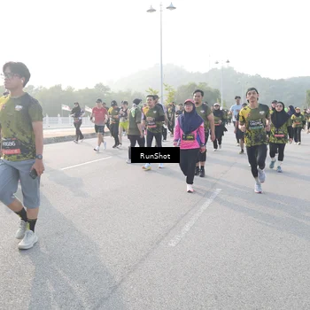 Runner Photo 6859897