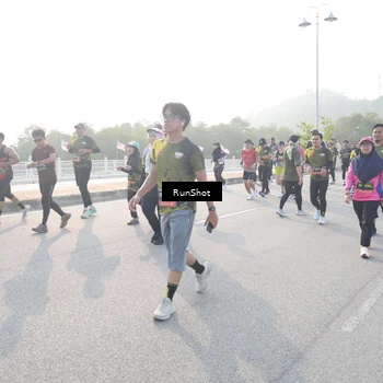 Runner Photo 6859911