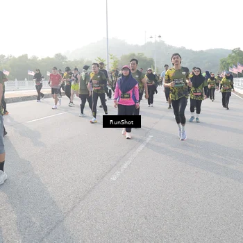 Runner Photo 6859941
