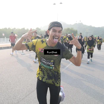 Runner Photo 6860011