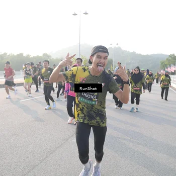 Runner Photo 6860028