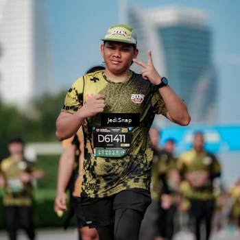 Runner Photo 6860034