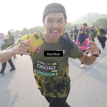Runner Photo 6860051