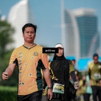 Runner Photo 6860066