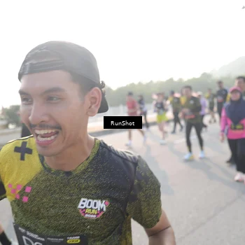 Runner Photo 6860070