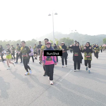 Runner Photo 6860077