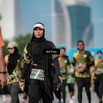 Runner Photo 6860105