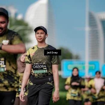 Runner Photo 6860233