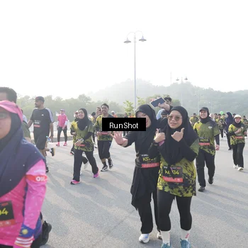 Runner Photo 6860254