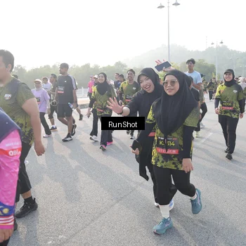 Runner Photo 6860267