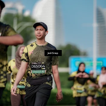 Runner Photo 6860275