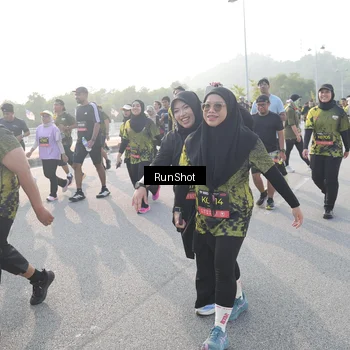 Runner Photo 6860332