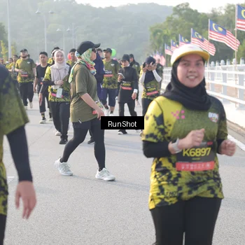 Runner Photo 6860393
