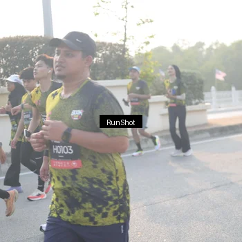 Runner Photo 6860463