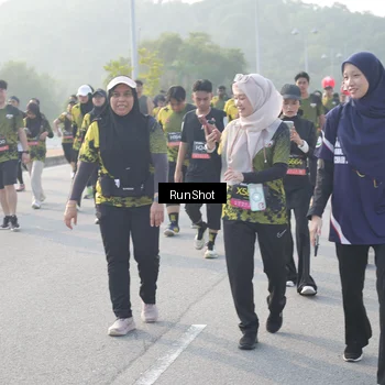 Runner Photo 6860546