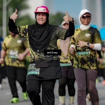 Runner Photo 6860572