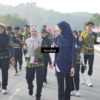 Runner Photo 6860586