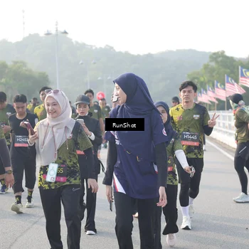 Runner Photo 6860618
