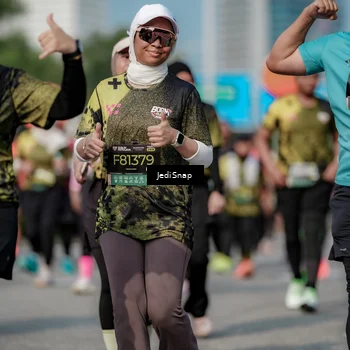 Runner Photo 6860621