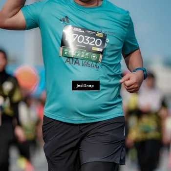 Runner Photo 6860640
