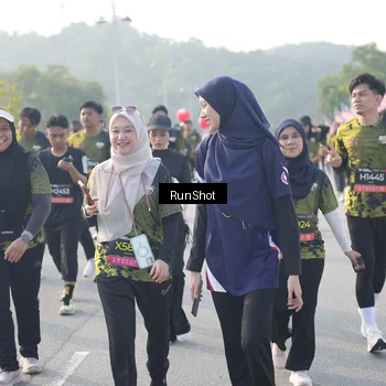 Runner Photo 6860641