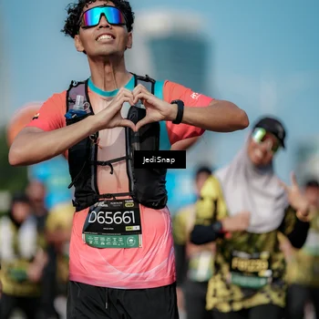 Runner Photo 6860649