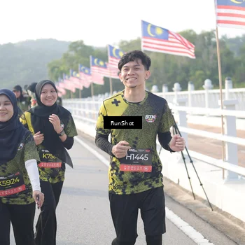 Runner Photo 6860653