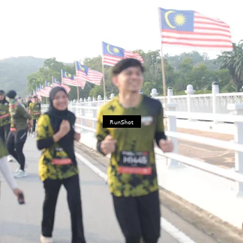 Runner Photo 6860656