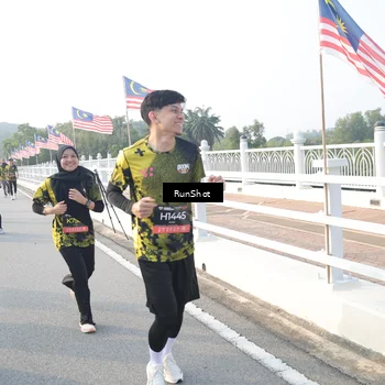 Runner Photo 6860663
