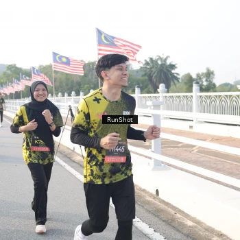 Runner Photo 6860666