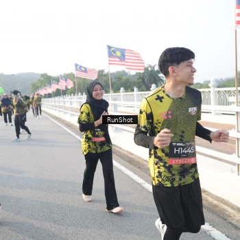 Runner Photo 6860671