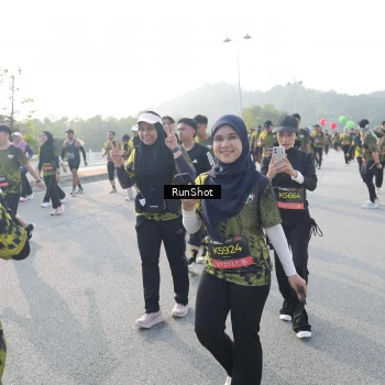 Runner Photo 6860687