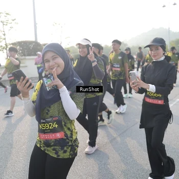 Runner Photo 6860695