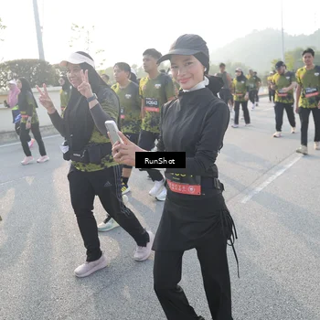Runner Photo 6860711