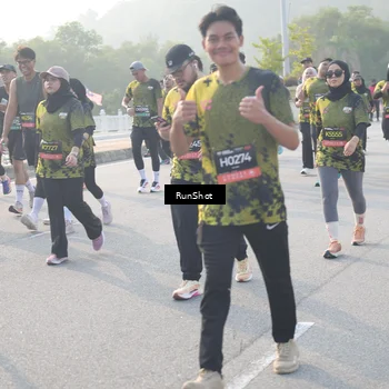 Runner Photo 6860719