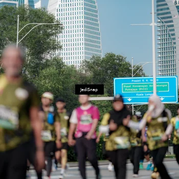 Runner Photo 6860720