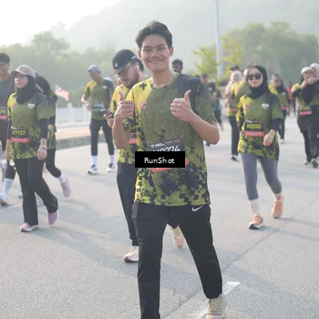 Runner Photo 6860723