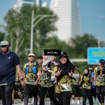 Runner Photo 6860737