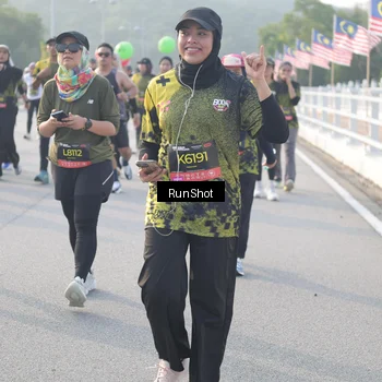 Runner Photo 6860740