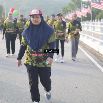 Runner Photo 6860742