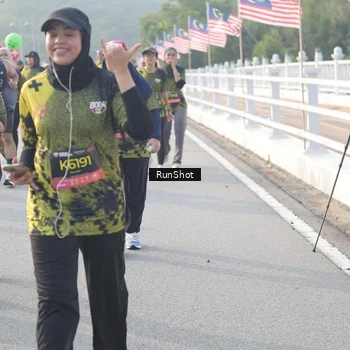 Runner Photo 6860744