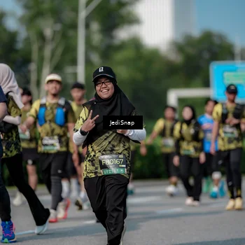 Runner Photo 6860745