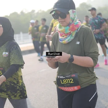 Runner Photo 6860752