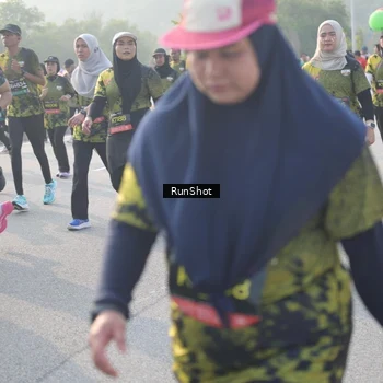 Runner Photo 6860759