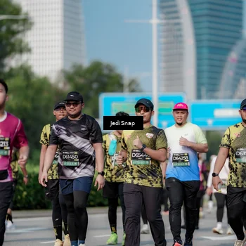 Runner Photo 6860770