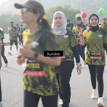 Runner Photo 6860779