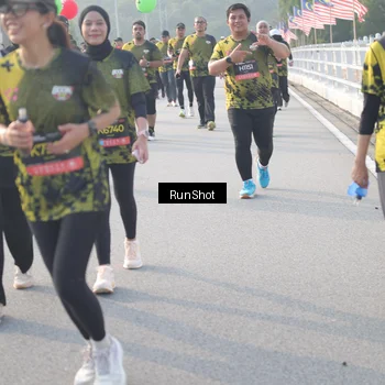 Runner Photo 6860780